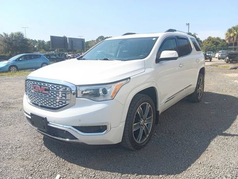 Used 2019 GMC Acadia Denali w/ Technology Package AWD/4WD image 3