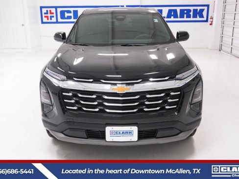 New 2026 Chevrolet Equinox LT image 2