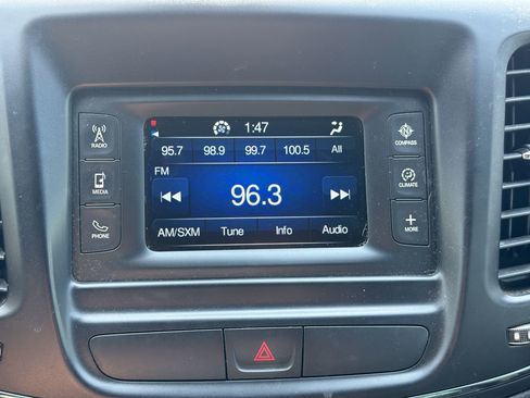 Used 2016 Chrysler 200 S FWD image 24