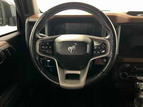 Used 2024 Ford Bronco Outer Banks w/ Sasquatch Package AWD/4WD image 12
