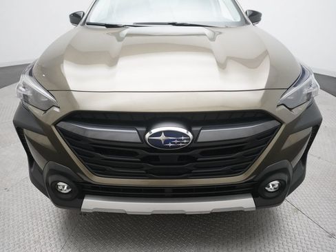 Used 2025 Subaru Outback Limited AWD/4WD image 22