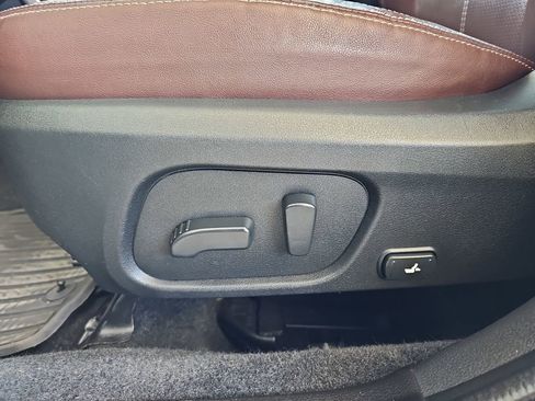 Used 2018 Subaru Forester 2.5i Touring AWD/4WD image 36