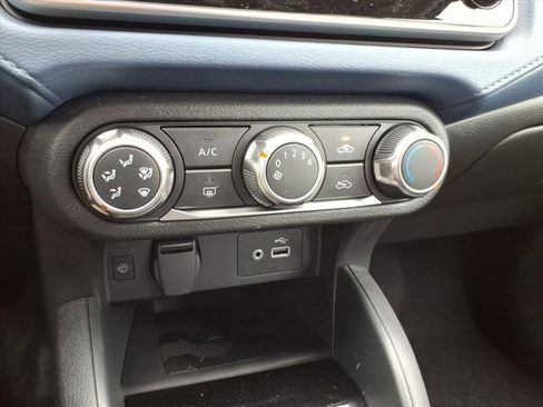 New 2025 Nissan Versa SV w/ Trunk Package image 23