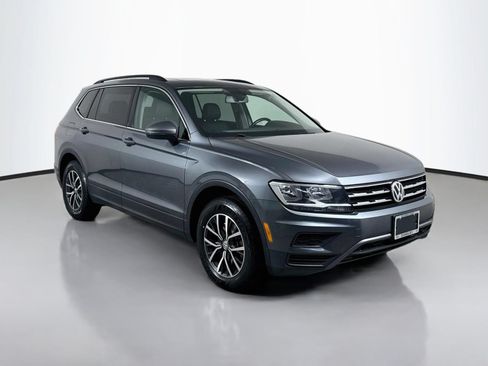 Used 2019 Volkswagen Tiguan SE w/ Panoramic Sunroof Package AWD/4WD image 7