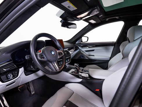 Used 2022 BMW M5 w/ Executive Package image 13
