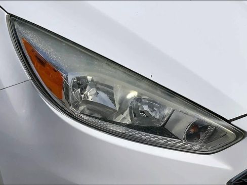 Used 2016 Ford Focus SE image 28