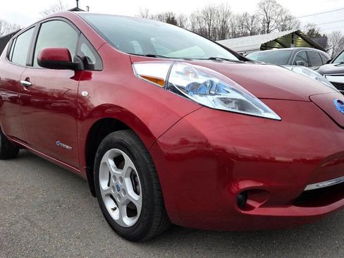 Used 2012 Nissan Leaf SV image 15