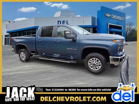 Used 2025 Chevrolet Silverado 2500 LT w/ Convenience Package AWD/4WD image 1