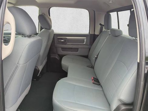 Used 2019 RAM 1500 Classic SLT AWD/4WD image 19
