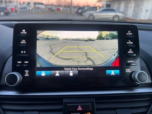 Used 2020 Honda Accord Sport image 40