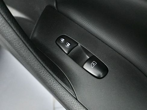 Used 2016 Nissan Altima 2.5 SL w/ Moonroof Package image 39