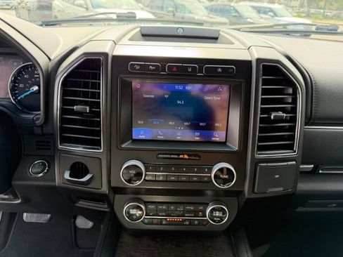 Used 2021 Ford Expedition Max Limited AWD/4WD image 28