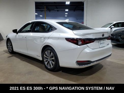 Used 2021 Lexus ES 300h w/ Premium Package FWD image 12