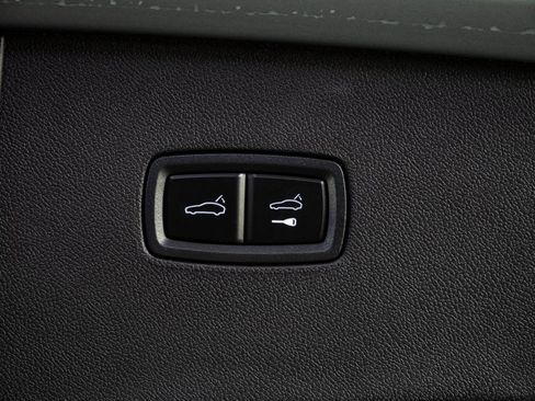 New 2026 Porsche Cayenne Coupe image 32