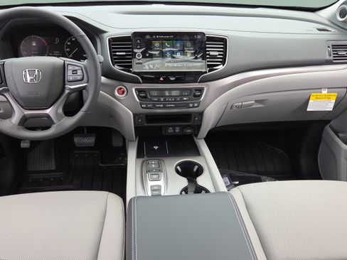 New 2026 Honda Ridgeline RTL image 13