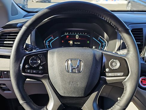 Used 2024 Honda Odyssey Elite image 25