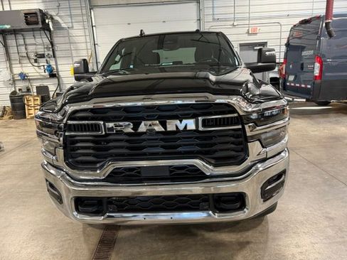 Certified 2026 RAM 2500 Big Horn AWD/4WD image 39