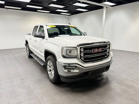 Used 2018 GMC Sierra 1500 SLT w/ SLT Premium Package image 8