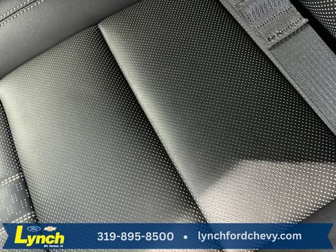 Used 2026 Chevrolet Traverse High Country w/ LPO, Floor Liner Package AWD/4WD image 8