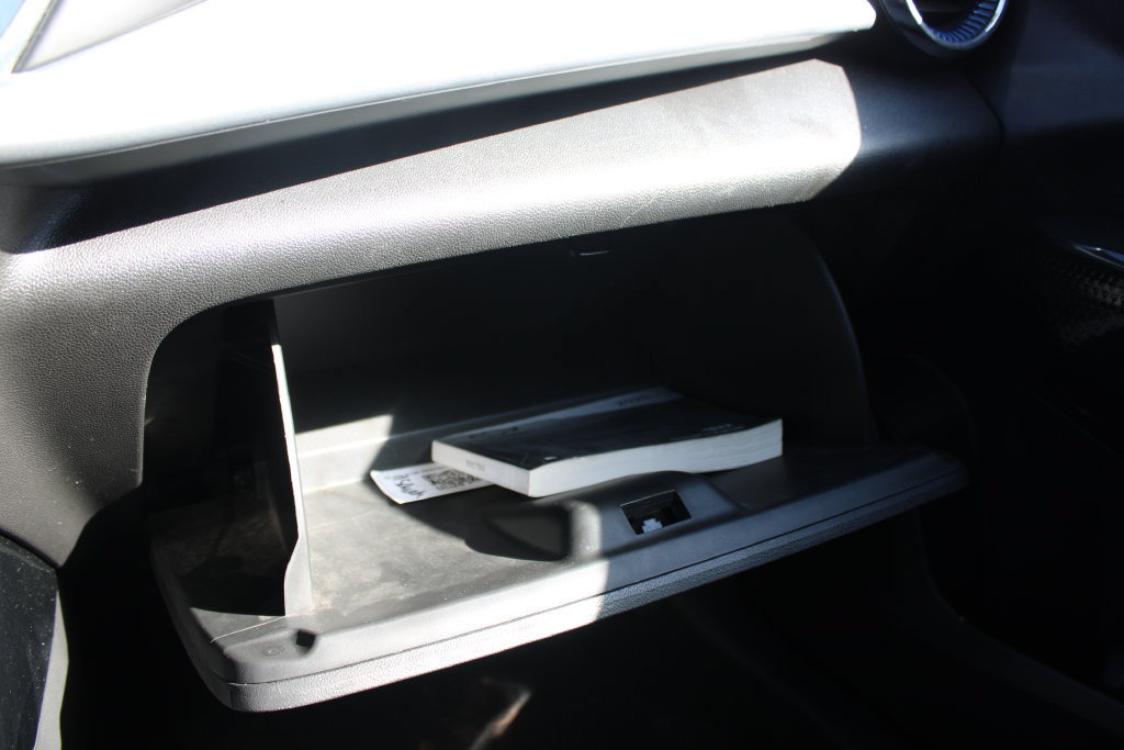Used 2025 Chevrolet Trax LT FWD image 42