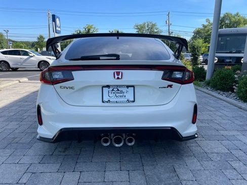 Used 2025 Honda Civic Type R image 5