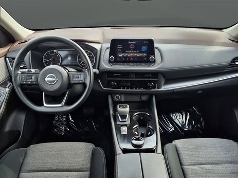 Used 2023 Nissan Rogue SV AWD/4WD image 19