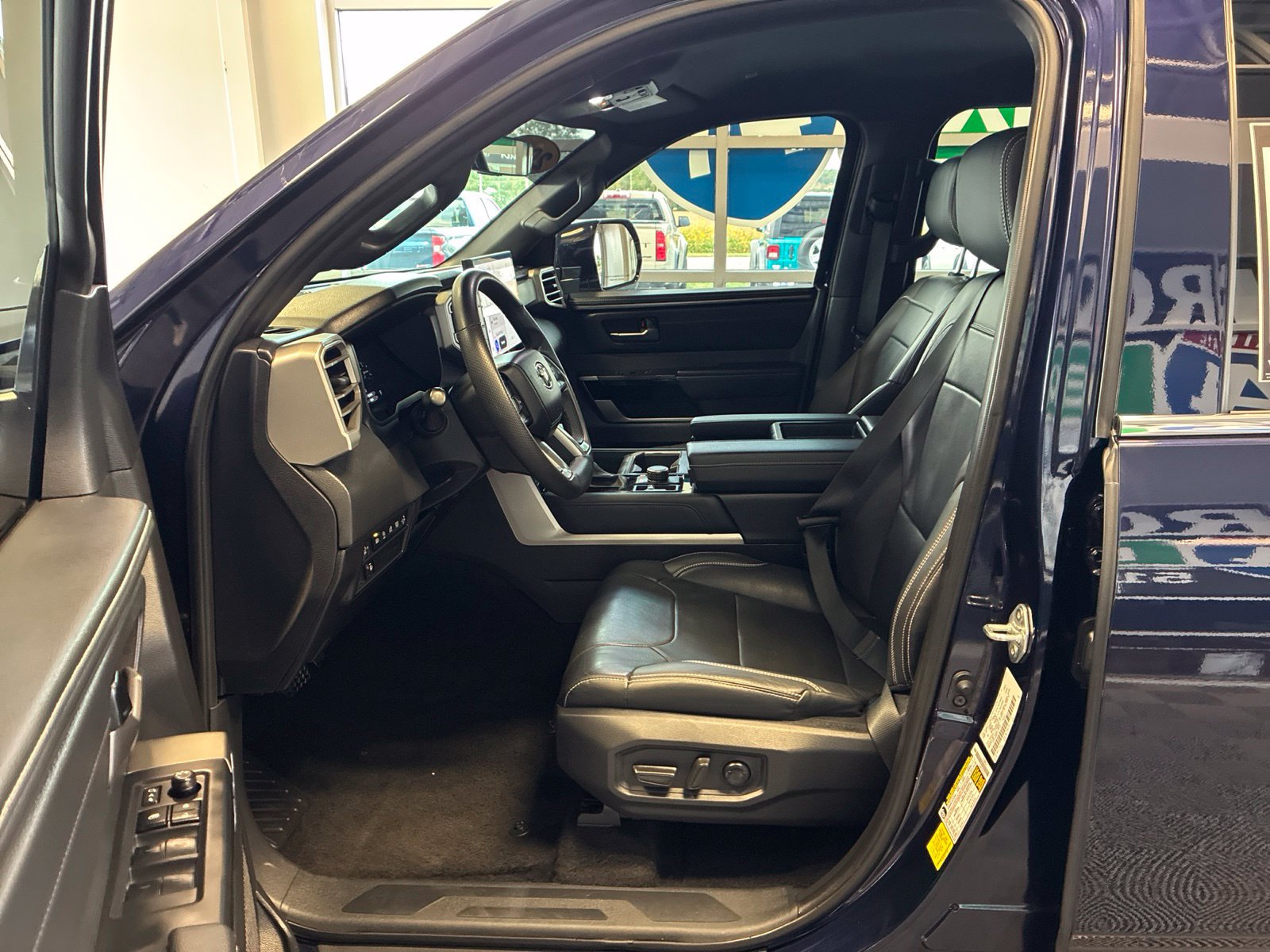 Used 2026 Toyota Tundra Limited AWD/4WD image 15