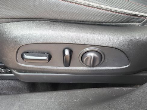 Used 2022 Chevrolet TrailBlazer RS w/ Sun and Liftgate Package image 19