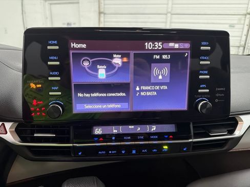 Used 2021 Toyota Sienna XLE FWD image 17