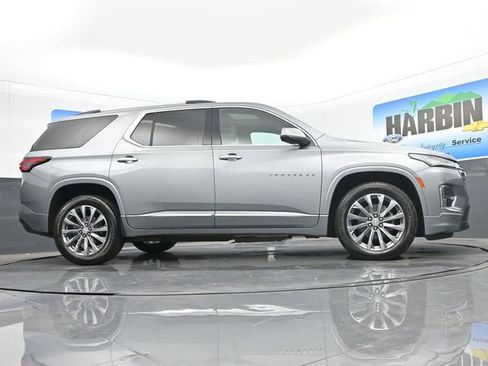 Used 2023 Chevrolet Traverse Premier image 26