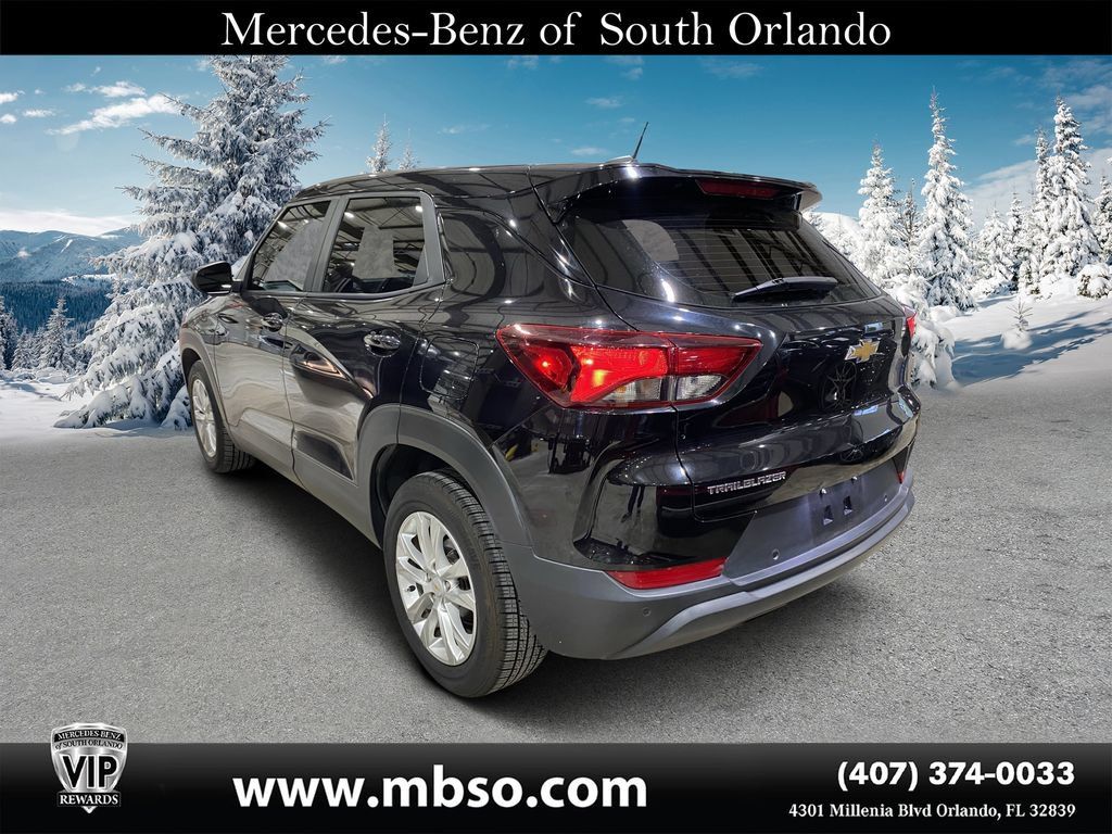 Used 2023 Chevrolet TrailBlazer LS FWD image 16