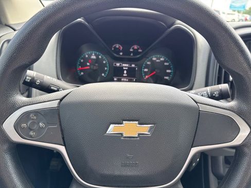 Used 2022 Chevrolet Colorado W/T w/ WT Convenience Package RWD image 22