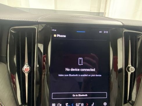 Certified 2025 Volvo XC60 T8 Ultra w/ Protection Package Premier image 20