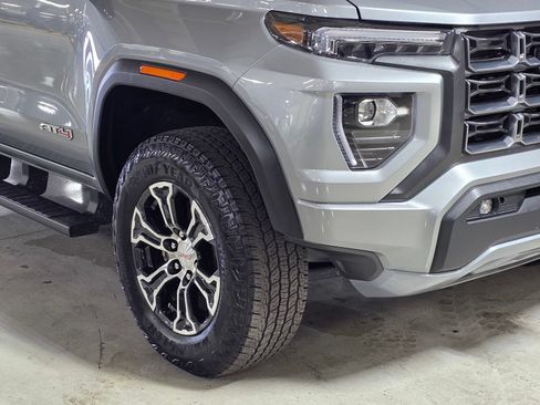 Used 2025 GMC Canyon AT4 AWD/4WD image 10