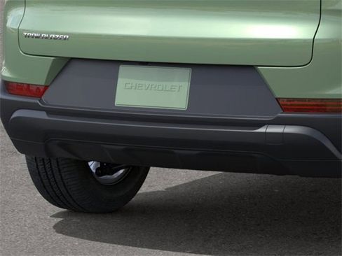 New 2026 Chevrolet TrailBlazer LS image 14