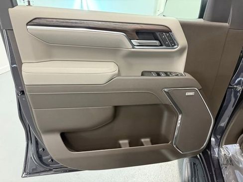 New 2026 GMC Sierra 1500 SLT w/ SLT Premium Plus Package image 13