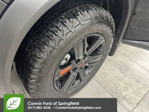 Used 2025 Nissan Rogue SV image 38