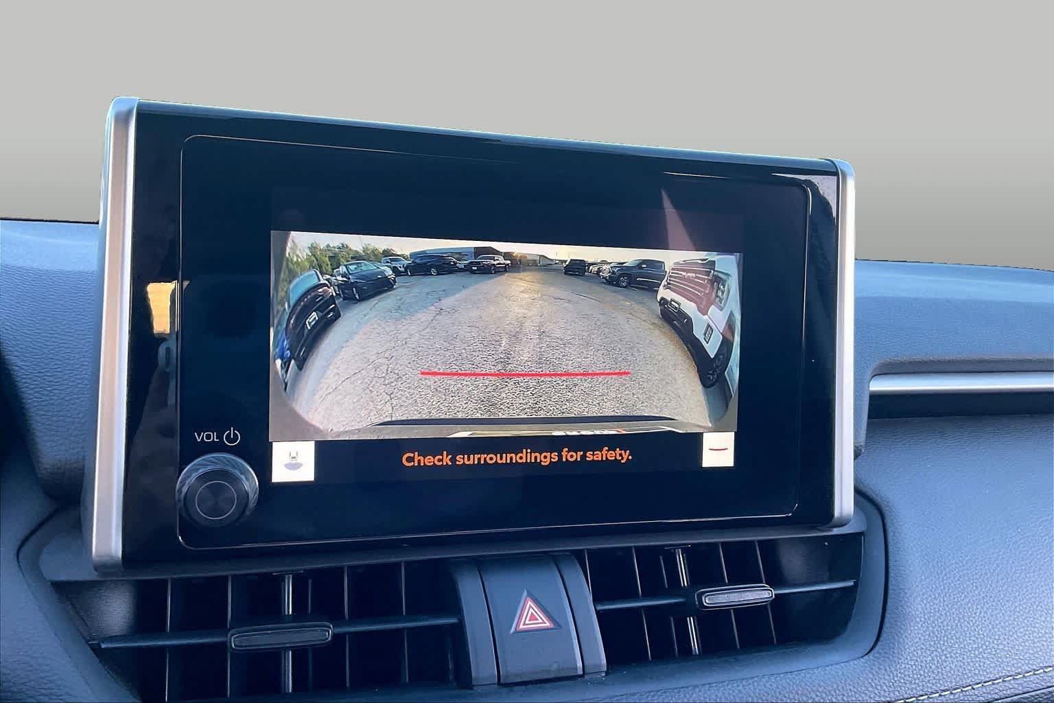 Used 2025 Toyota RAV4 XLE FWD image 26