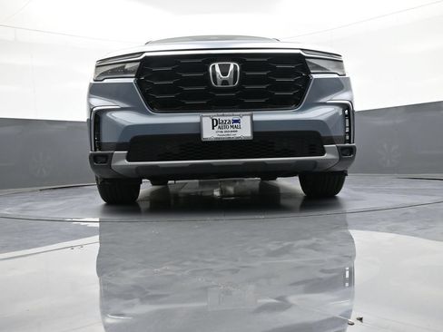 Used 2023 Honda Pilot Touring image 29