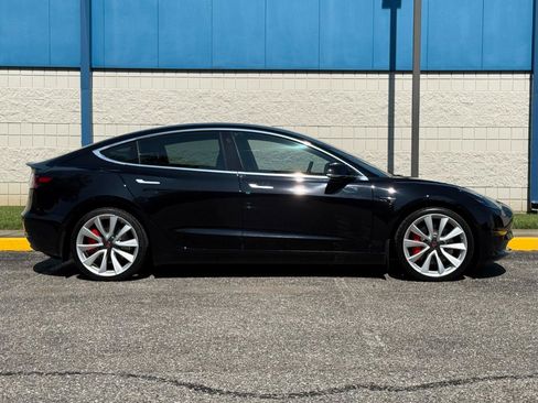 Used 2018 Tesla Model 3 Performance AWD/4WD image 4