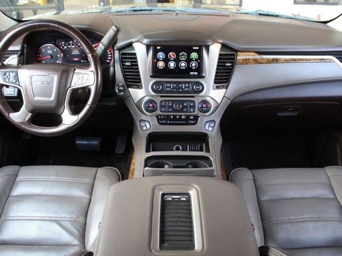 Used 2016 GMC Yukon XL Denali w/ Open Road Package AWD/4WD image 20