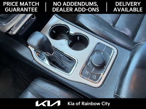 Used 2017 Jeep Grand Cherokee Limited image 29