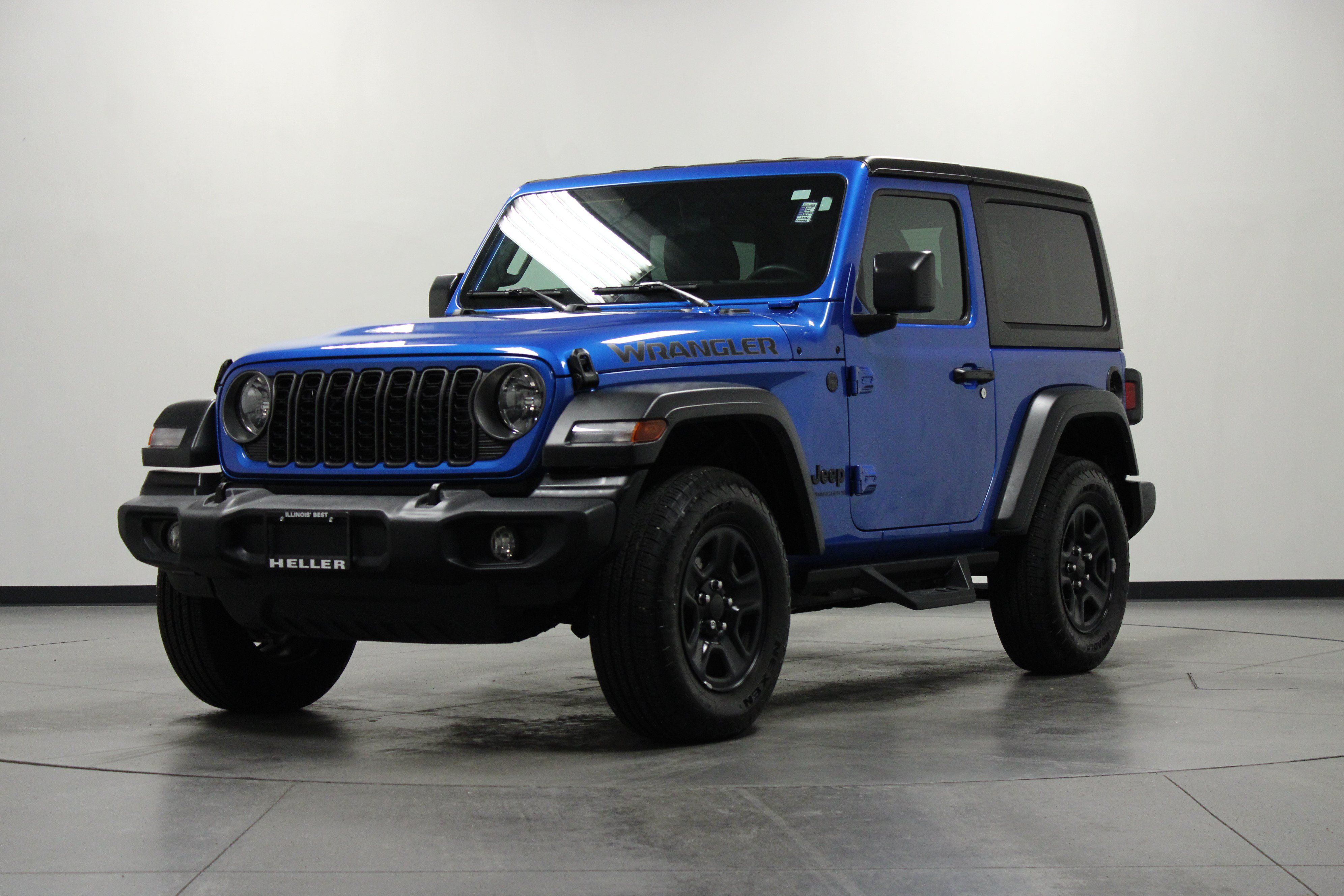 Used 2025 Jeep Wrangler Sport AWD/4WD image 8