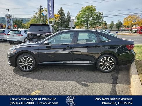 New 2026 Volkswagen Jetta SE image 4