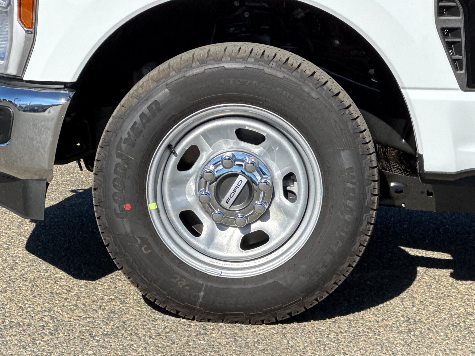 New 2027 Ford F350 XL w/ XL Chrome Package RWD image 28