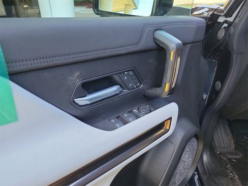 New 2025 GMC Hummer EV 3X image 7