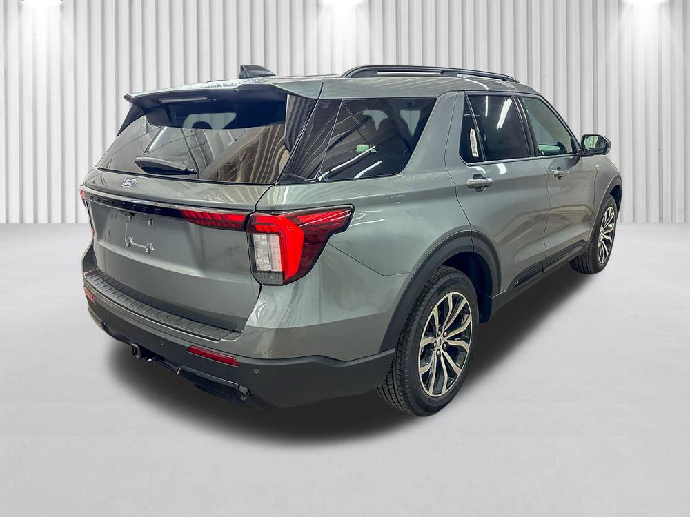New 2027 Ford Explorer ST-Line AWD/4WD image 5