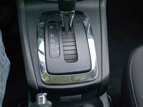 Used 2012 Ford Fiesta SES image 16