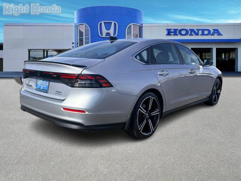 Used 2023 Honda Accord Sport image 7