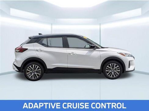 Certified 2021 Nissan Kicks SV FWD image 9